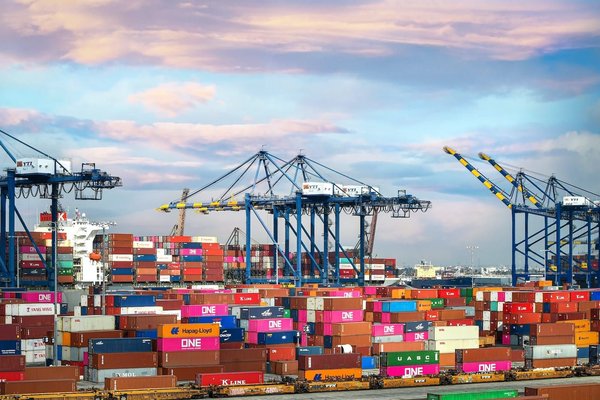 Quelle est l'origine du commerce ?